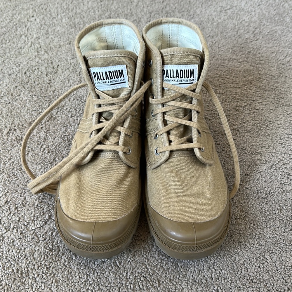 Palladium boots